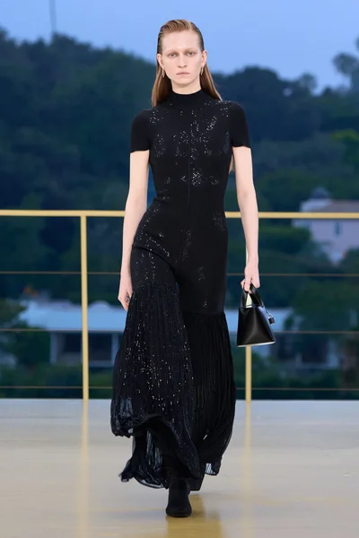Look 49